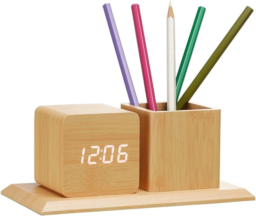 Houten Pennenhouder met Digitale Klok